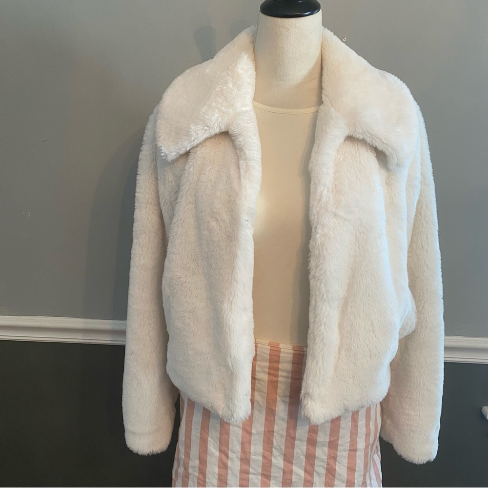 Express White Faux Fur Jacket Size XS